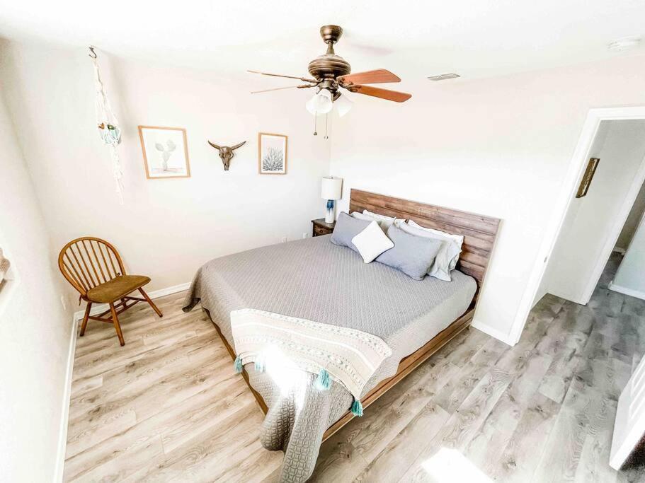 Private View On The Lake Side Of 95! Sleeps 16 Lake Havasu City Luaran gambar