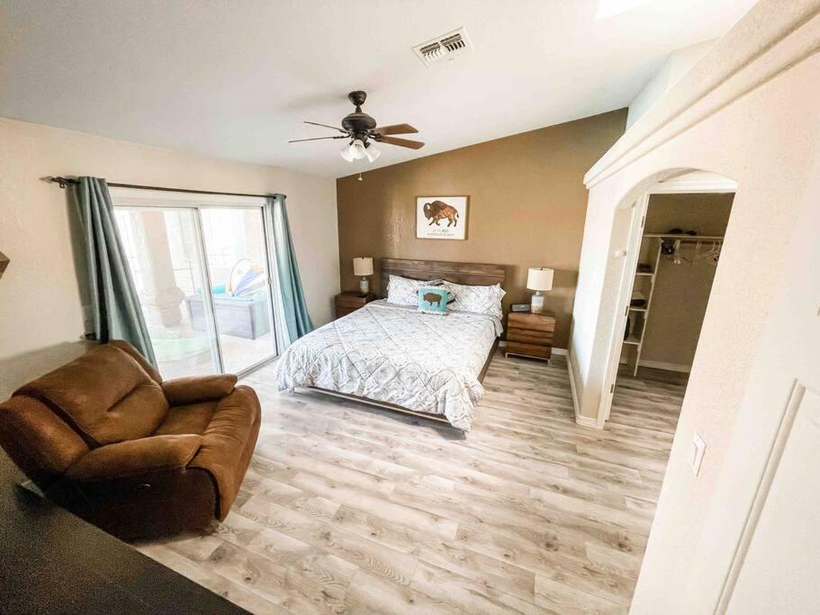 Private View On The Lake Side Of 95! Sleeps 16 Lake Havasu City Luaran gambar